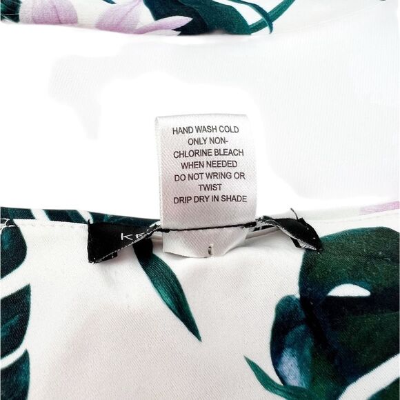 Kendall & Kylie White Tropical Bikini Top Size Small - Picture 6 of 6